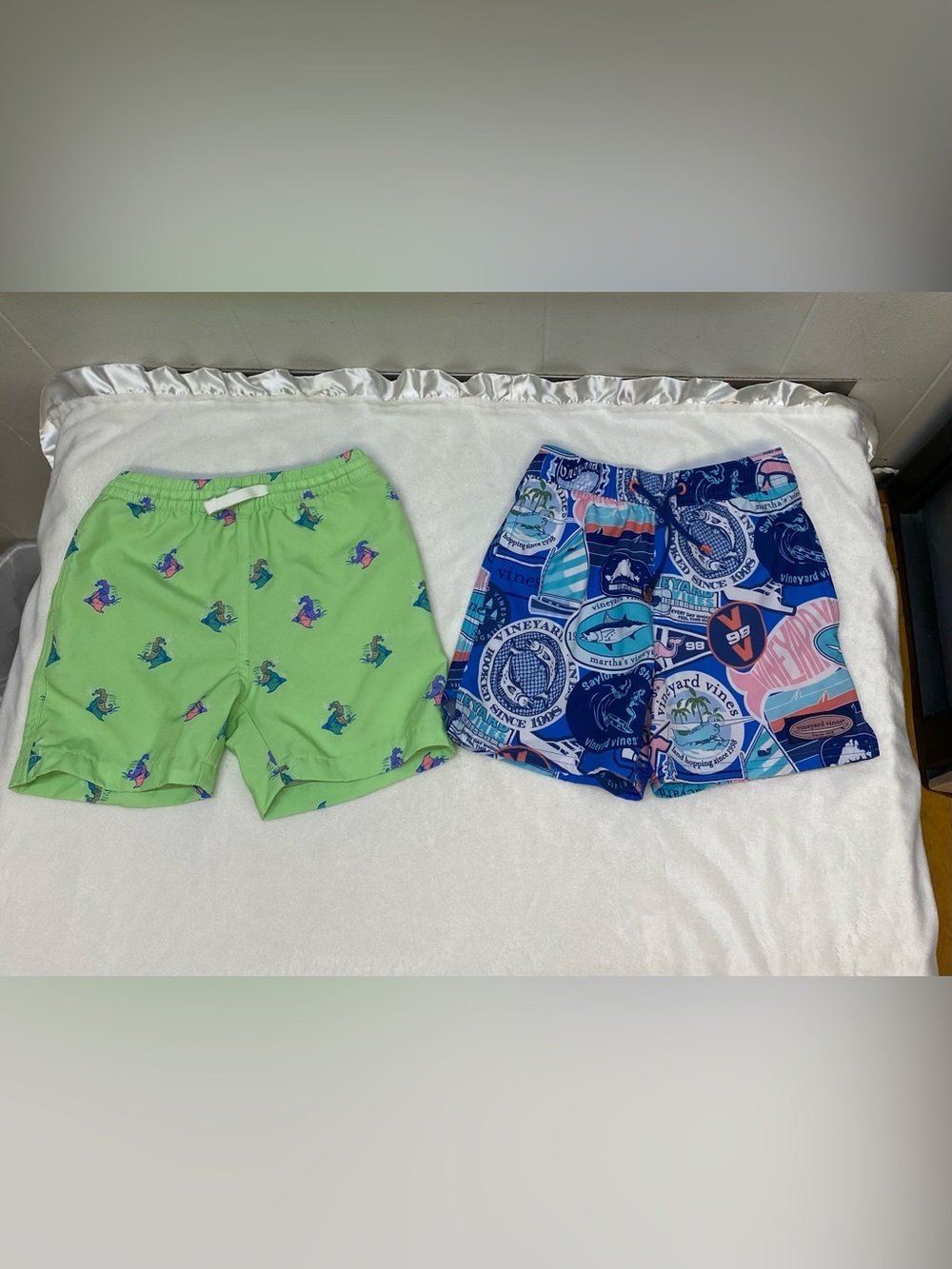Boys swim shorts bundle of 2 size 6 chubbies and vineyards vines